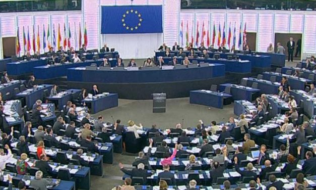 L’EUROPARLAMENTO VOTA PER L’ETICHETTA SU CARNE E LATTE